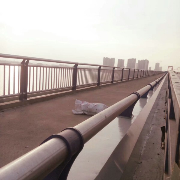 不銹鋼橋梁河道護欄