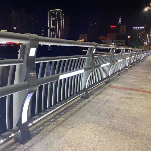 橋梁河道燈光欄桿